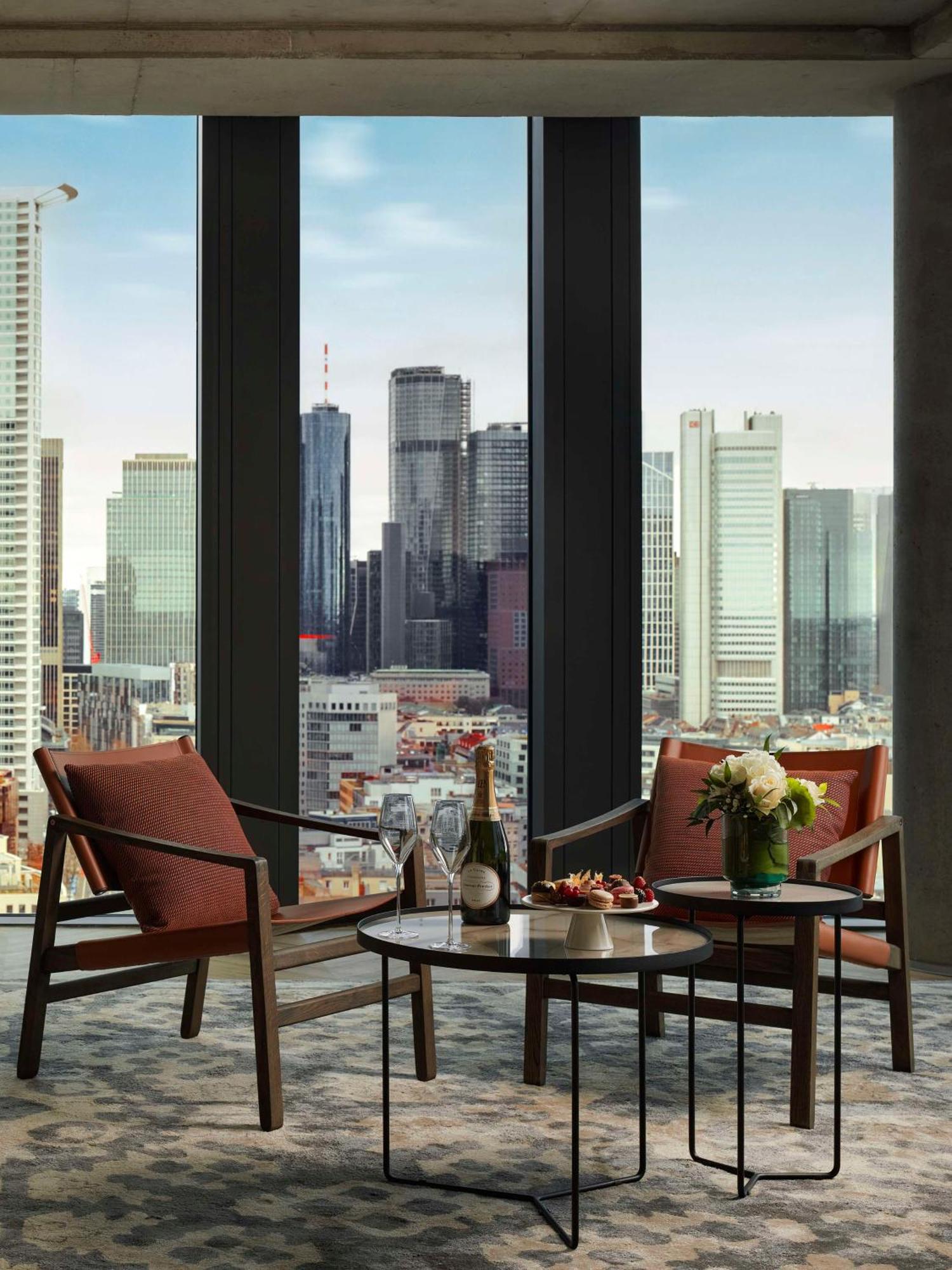 Nh Collection Frankfurt Spin Tower Hotel Frankfurt am Main Exterior photo