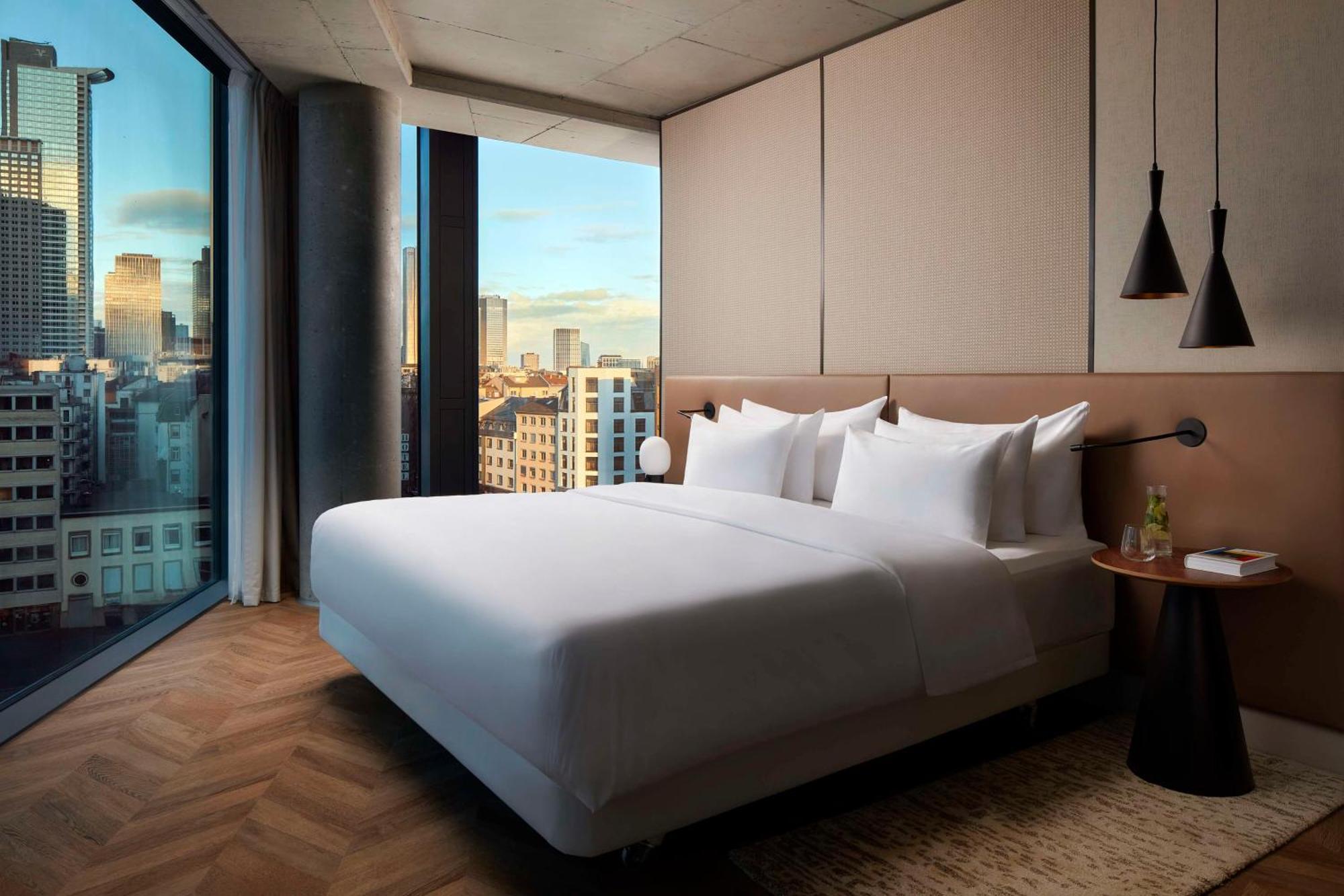 Nh Collection Frankfurt Spin Tower Hotel Frankfurt am Main Exterior photo