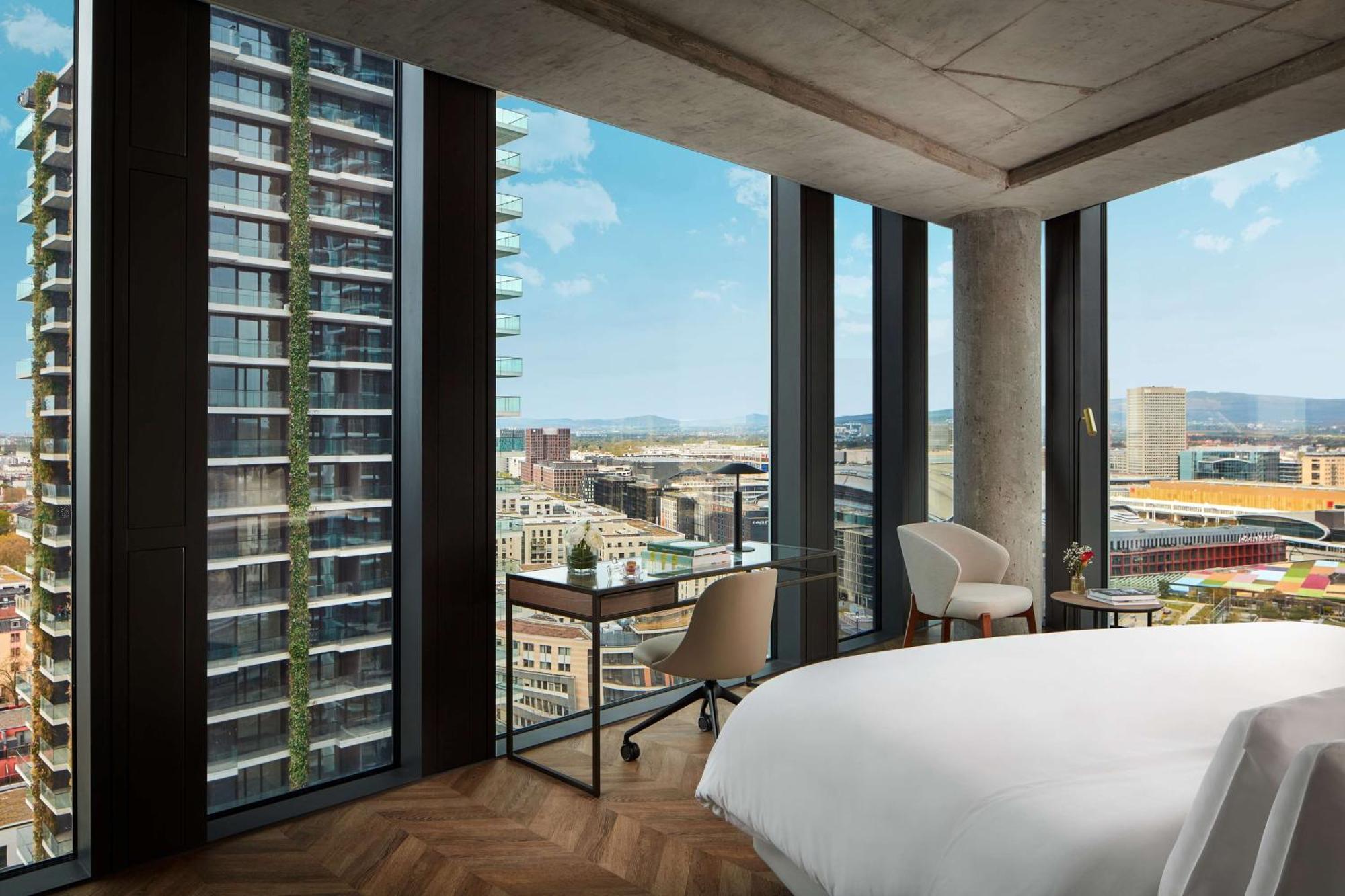 Nh Collection Frankfurt Spin Tower Hotel Frankfurt am Main Exterior photo