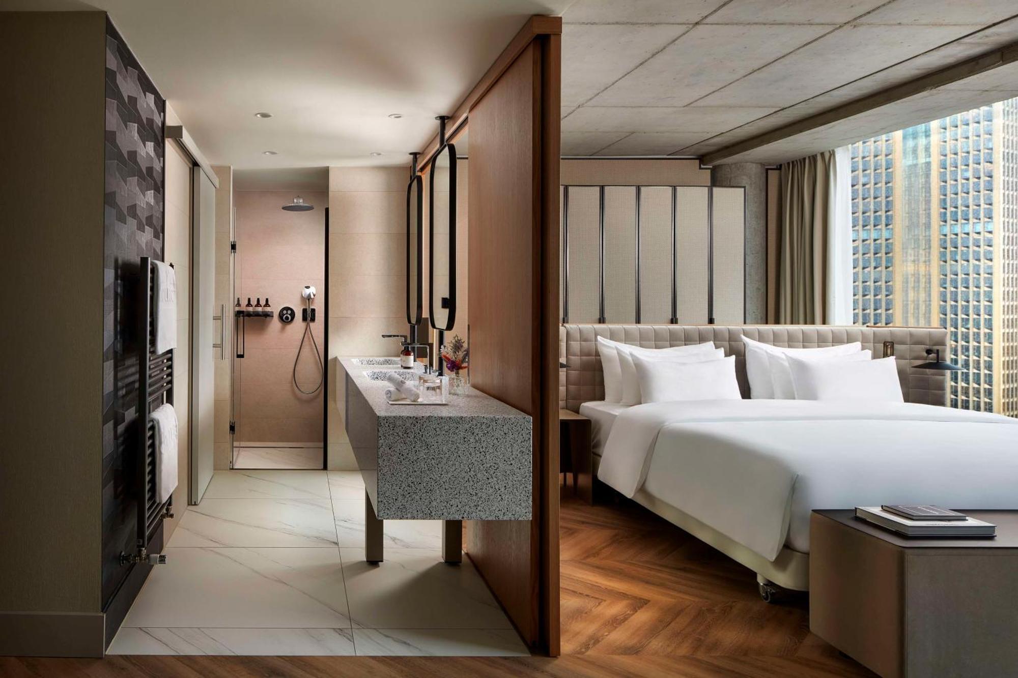 Nh Collection Frankfurt Spin Tower Hotel Frankfurt am Main Exterior photo