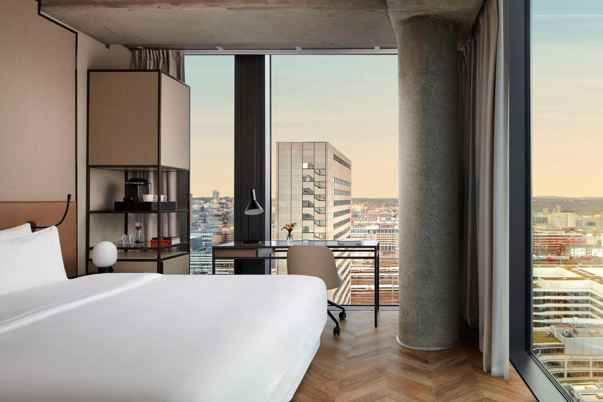 Nh Collection Frankfurt Spin Tower Hotel Frankfurt am Main Exterior photo