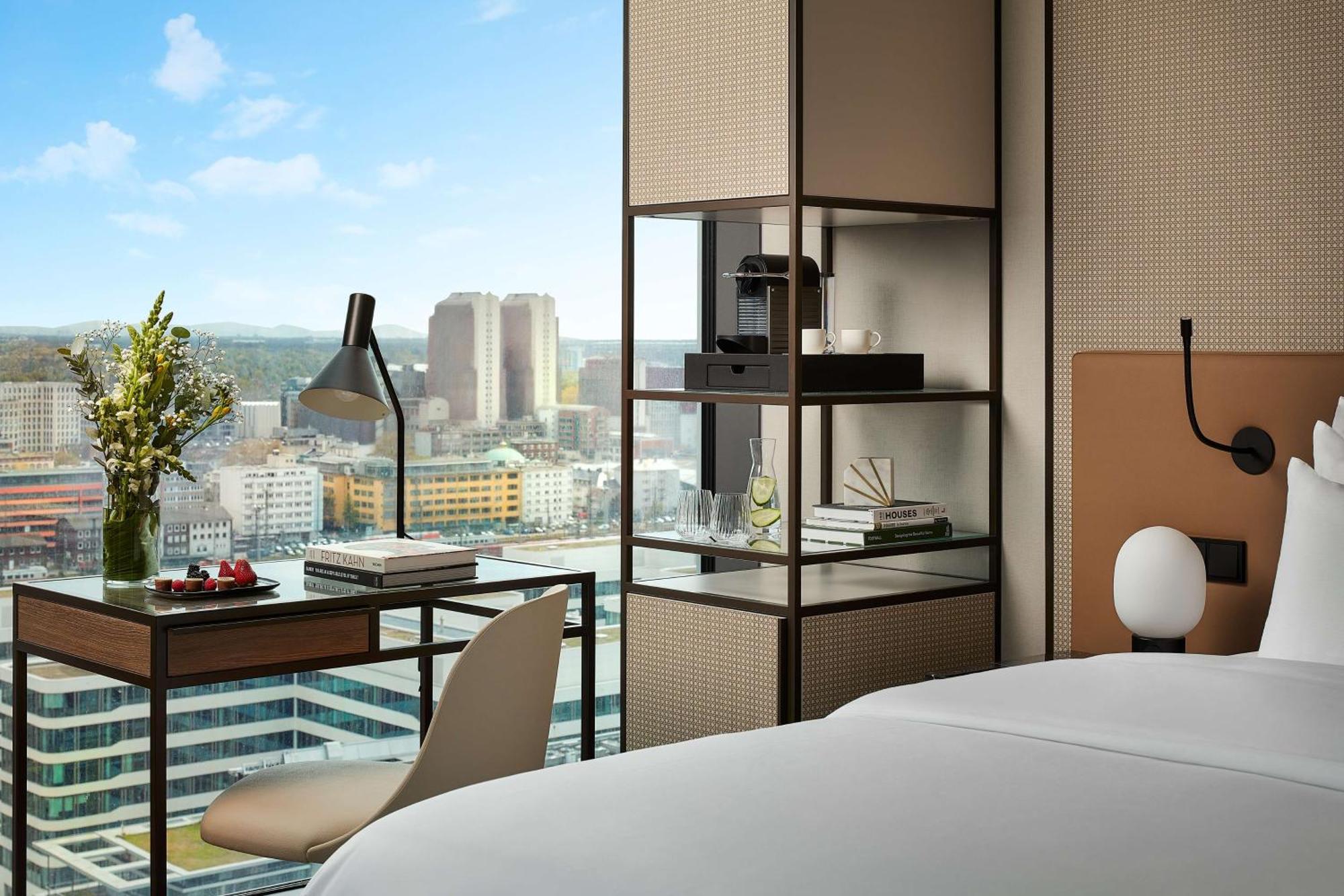 Nh Collection Frankfurt Spin Tower Hotel Frankfurt am Main Exterior photo
