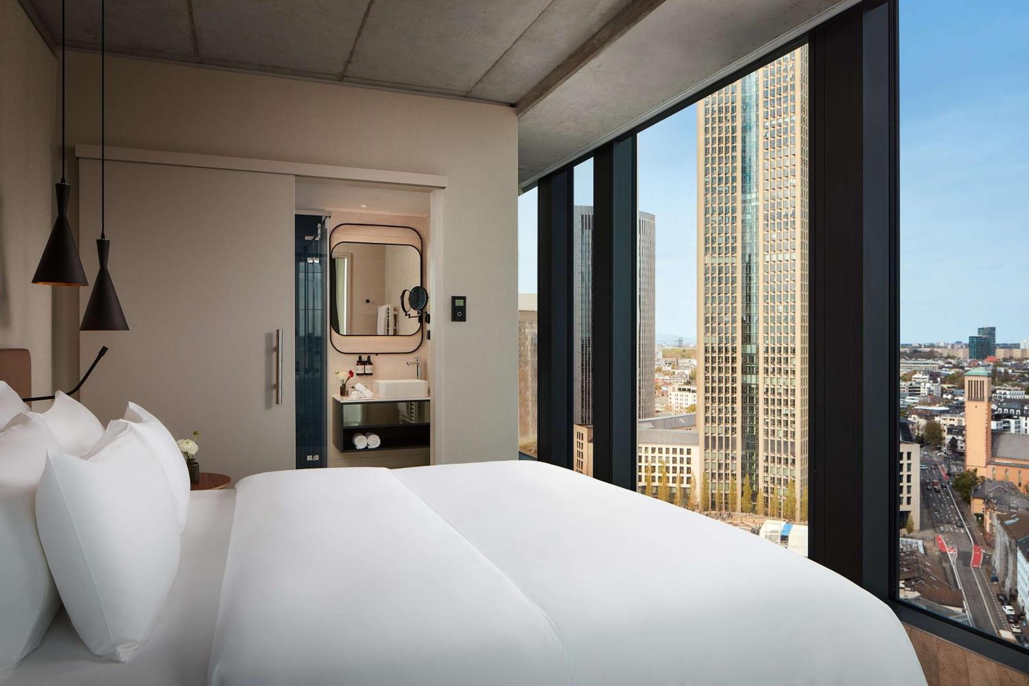 Nh Collection Frankfurt Spin Tower Hotel Frankfurt am Main Exterior photo